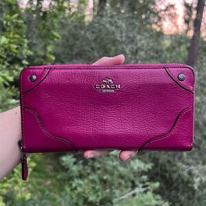 COACH Phone Wallet Mickie Women's PINK Zip-Around with Silver Logo AUTHENTIC